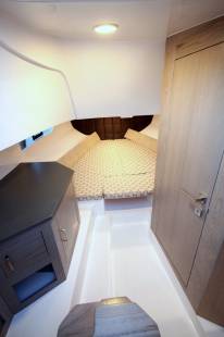 Prix bateau habitable 2 lits doubles à vendre à Saint-Cyr 